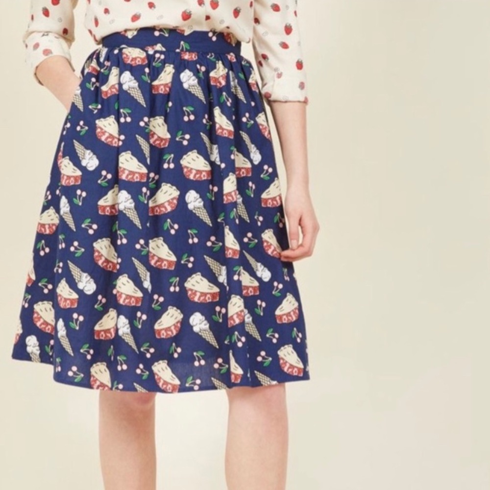 ModCloth pie skirt with pockets